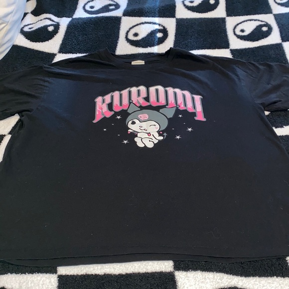 3/$10 Kuromi Shirt - Picture 4 of 7